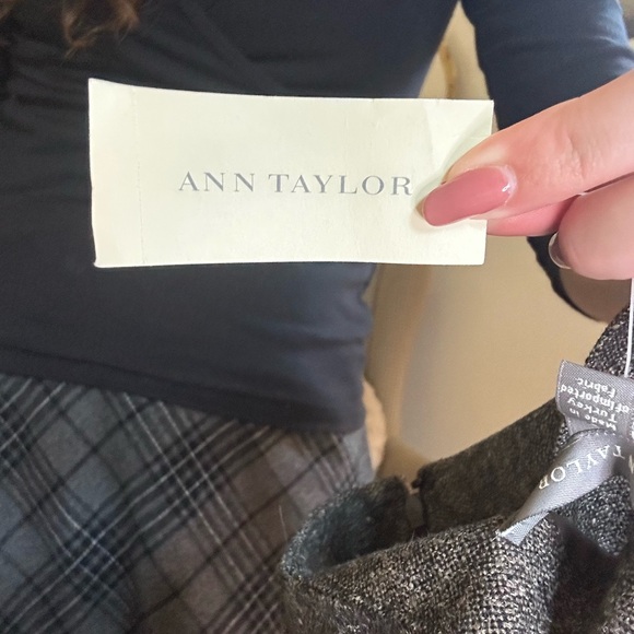 Ann Taylor Charcoal Pencil Skirt - Picture 11 of 13